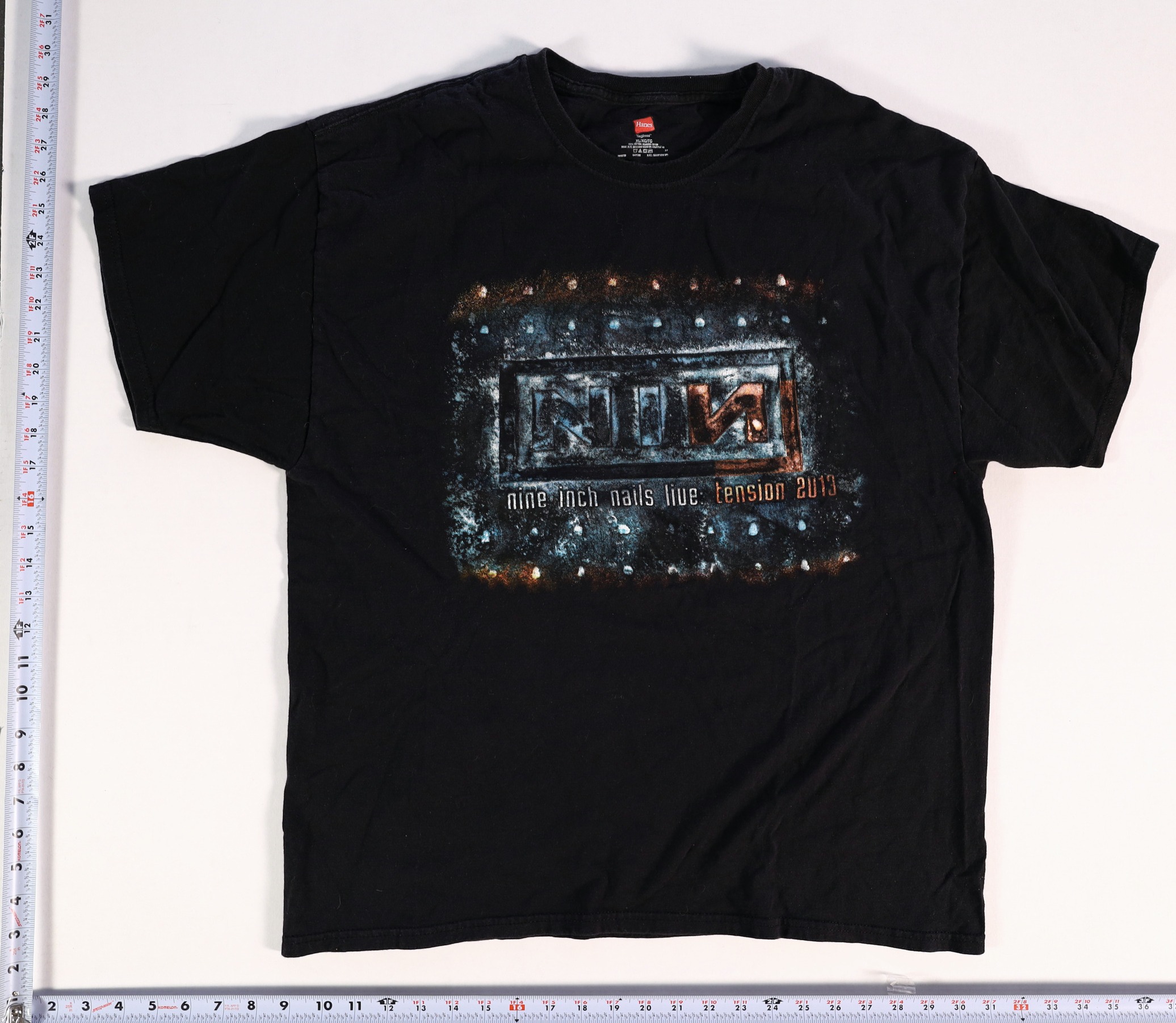 Vintage 2000s Nine Inch Nails Live: Tension 2013 Tour T-Shirt Size XL