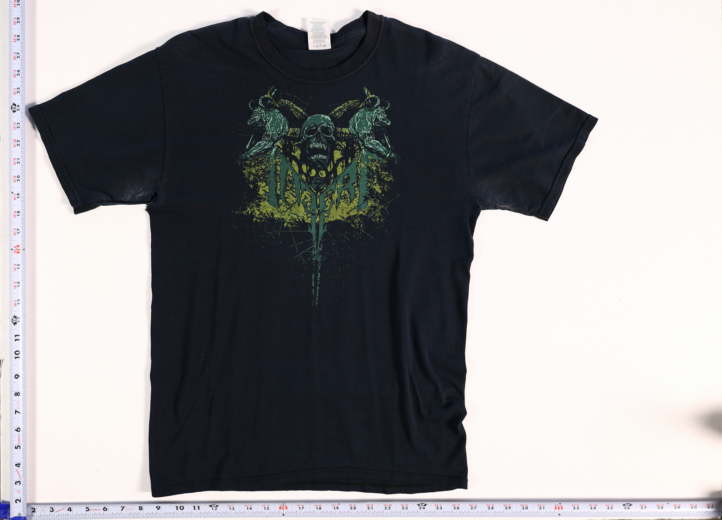 2000s Himsa Graphic T-Shirt Size M Black Cotton Blend Short Sleeve
