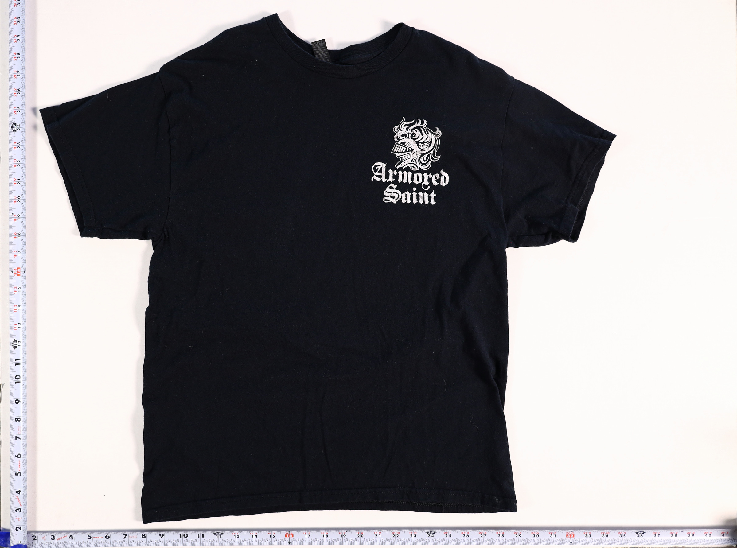 2010s Armored Saint T-Shirt Size L Black Cotton Short Sleeve Graphic Tee