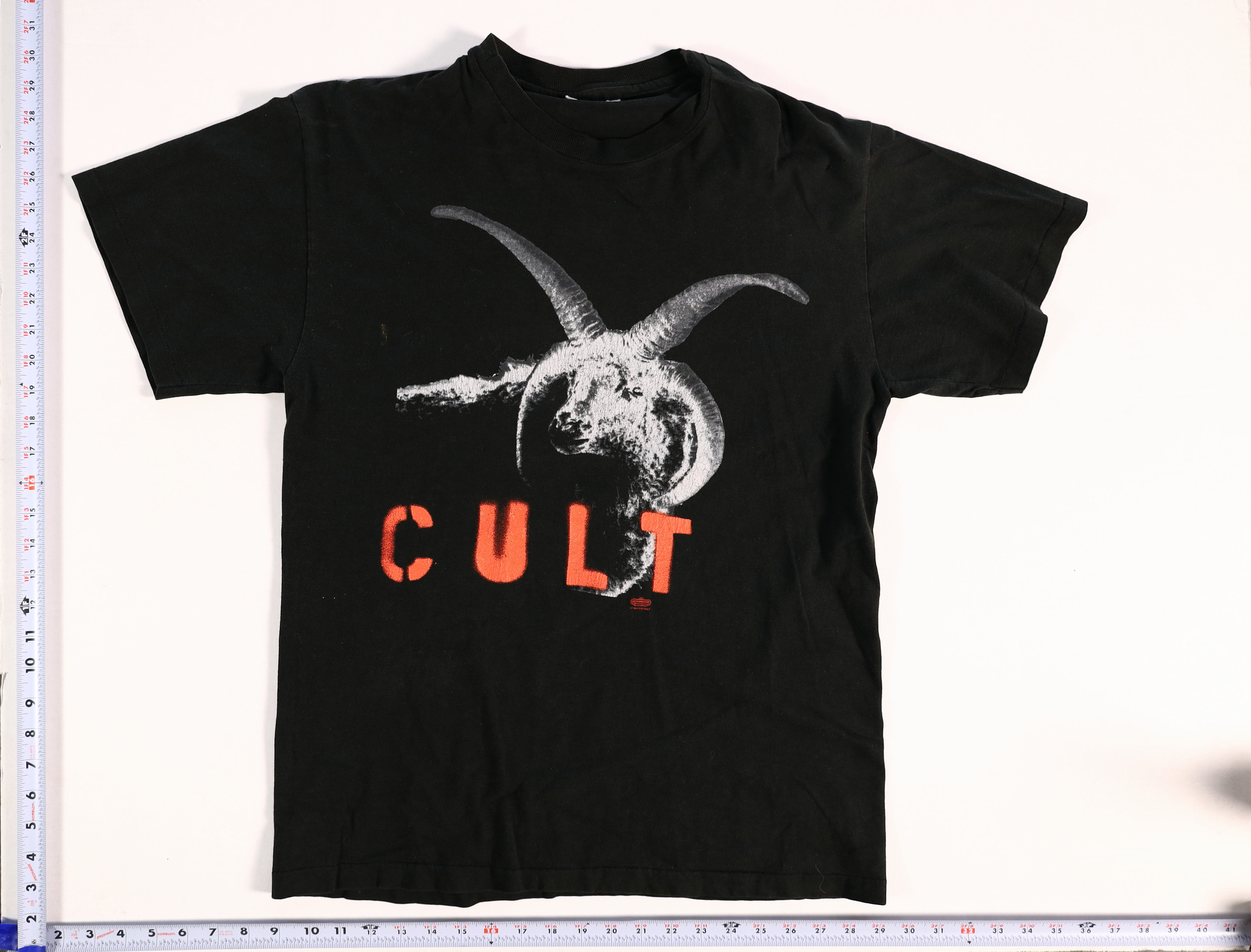The Cult Tour T-Shirt Fits Like M/L Black Short Sleeve Graphic Tee