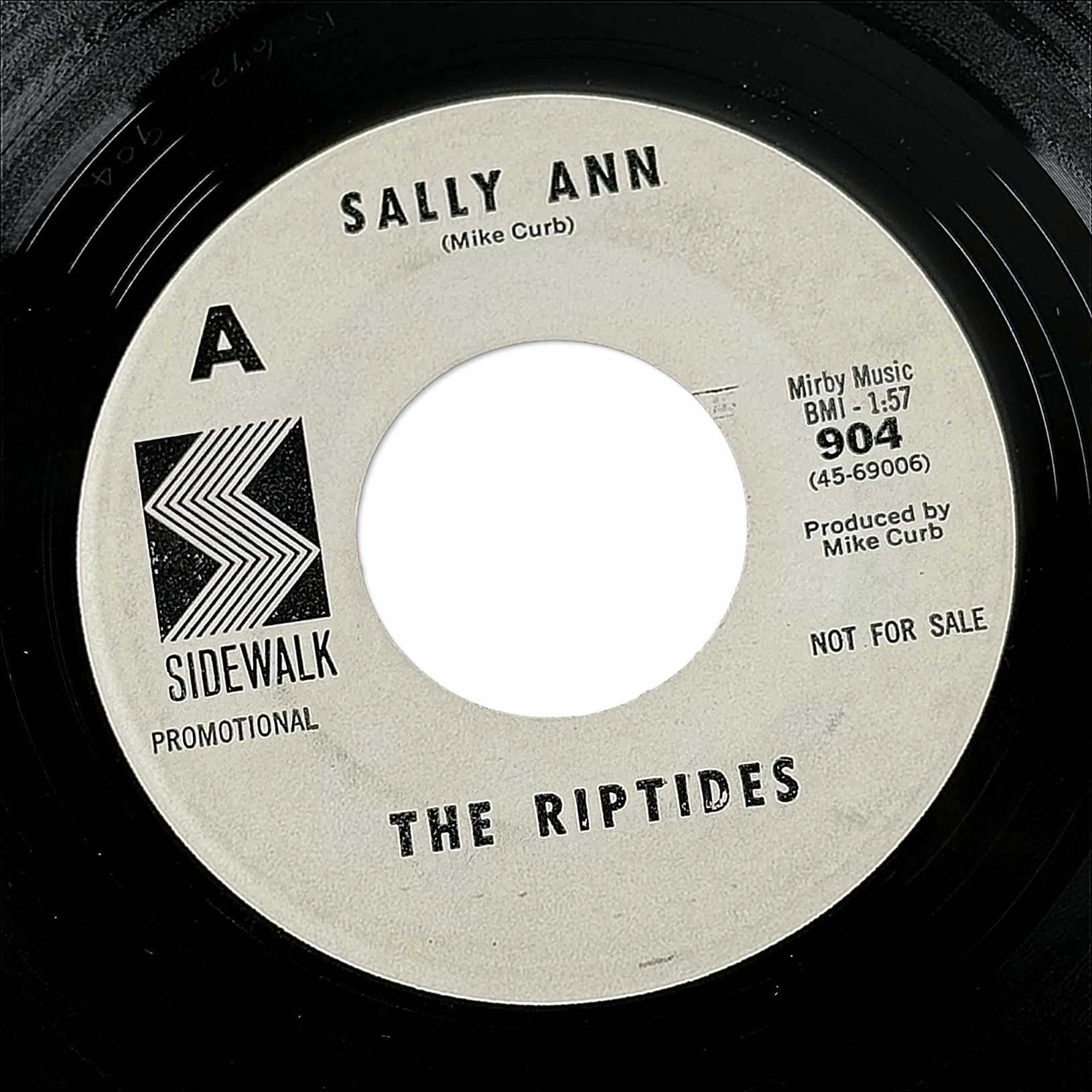 The Riptides Sally Ann / April 7" Vinyl 45 RPM Sidewalk 904 1966 Surf 1960s